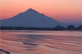 2009.04.07 19:44  やゃゃ "さて～復活の狼煙です。マジックアワーの海岸線を走れる歓びにひたってます"