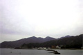 こんばんは。今朝は、西伊豆の土肥温泉の海岸沿いを走りました。天気が良くなかったので、写真もなんとなくさみしい感じになってしまいました。